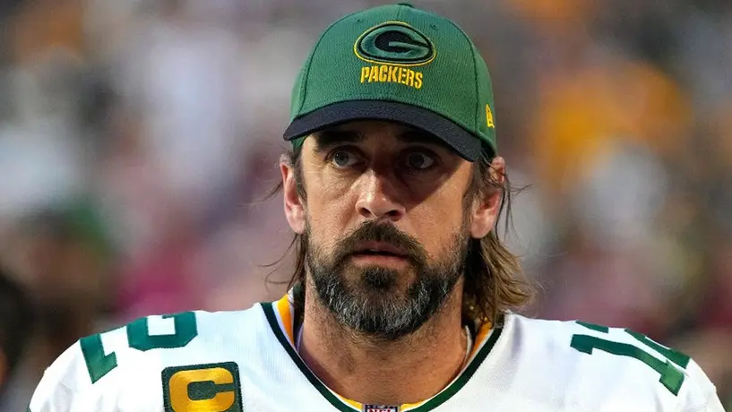 NFL: Aaron Rodgers, multado económicamente por incumplir protocolos contra Covid-19