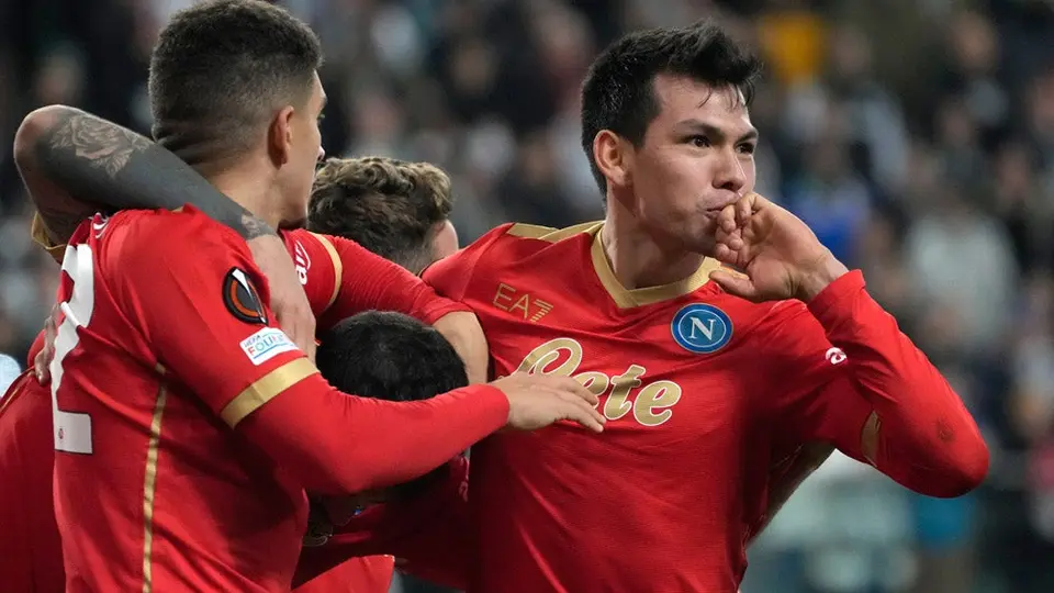 Chucky Lozano marcó en goleada del Napoli sobre el Legia en Europa League