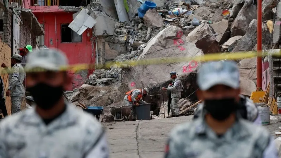 Cerro del Chiquihuite: Rescatan cuerpo de menor en la zona colapsada