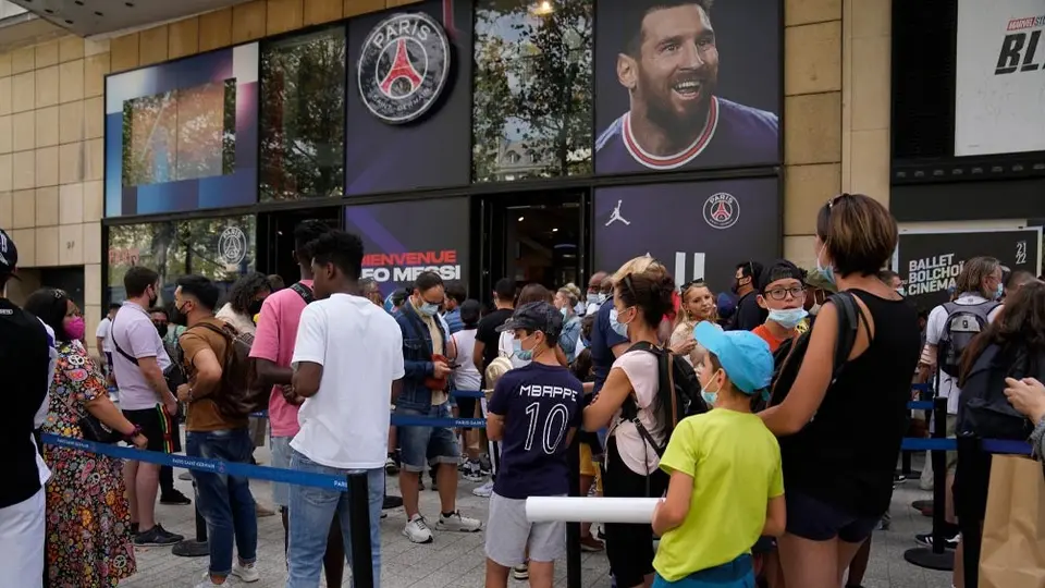 Lionel Messi: 'Fiebre' en París por adquirir el jersey de La Pulga