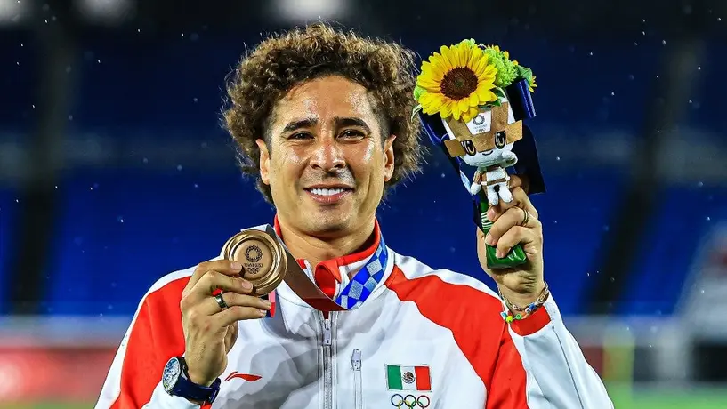 Tokio 2020: Portero de Brasil presumió foto con Memo Ochoa