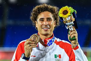 Tokio 2020: Portero de Brasil presumió foto con Memo Ochoa