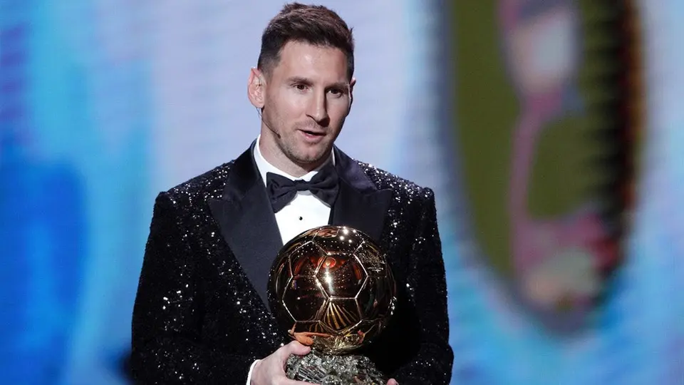 Valdano: 'Me parece bien el Balón de Oro para Messi, es el talento puro más grande'