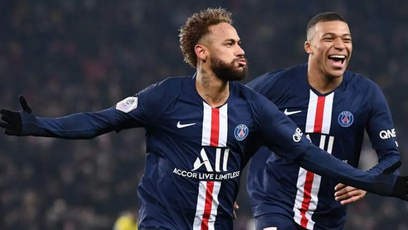 Video: Mbappé se 'vengó' de Neymar con broma en el vestidor del PSG