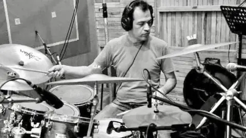 Caifanes: Falleció Juan Carlos Novelo, primer baterista del grupo