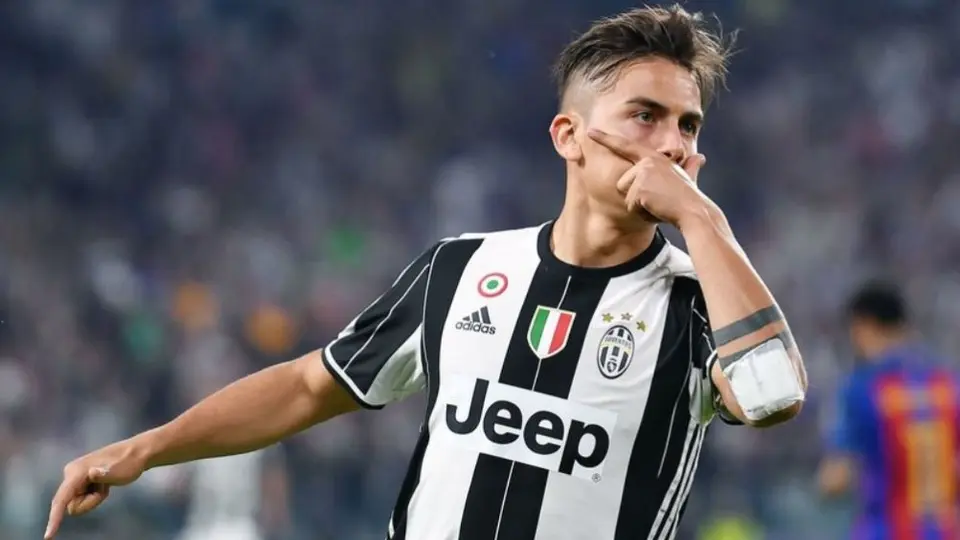 Paulo Dybala confesó que es socio de un club de esports en charla con Ibai