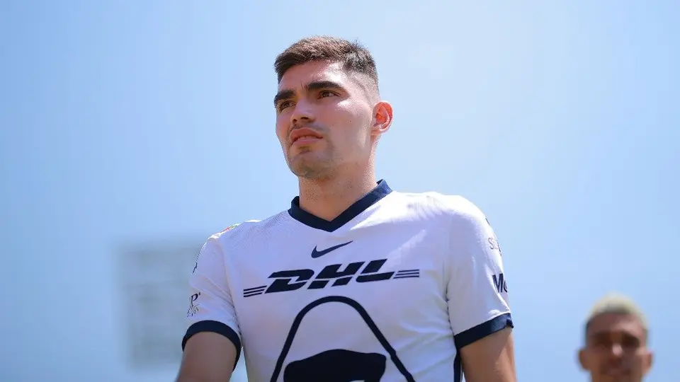 Pumas: Johan Vásquez, amarrado con Genoa de Italia