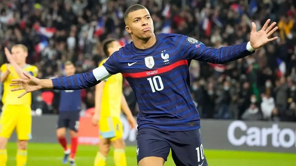 Mbappé: '¿Mi futuro? No lo sé todavía; estoy en París y disfruto cada momento'