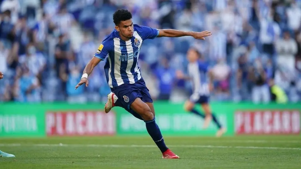 Tecatito Corona: Porto venció al Belenenses en su primer juego de la temporada