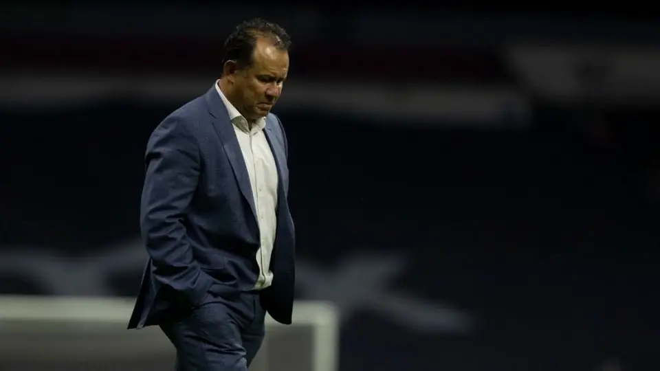 Reynoso tras eliminación de Cruz Azul: 'El plan es refuerzos a la altura de lo que es el club'