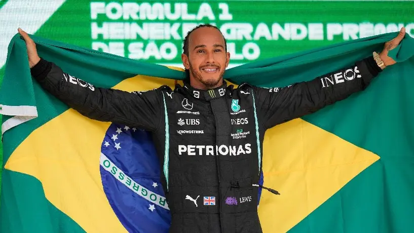 Aficionada de la F1 enloqueció con la victoria de Hamilton mientras se casaba