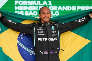 Aficionada de la F1 enloqueció con la victoria de Hamilton mientras se casaba