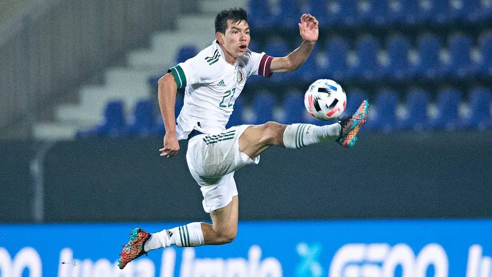 Chucky Lozano: Así reaccionó la prensa italiana tras la lesión del mexicano