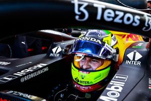 Checo Pérez ansioso de llegar a Baku: 'Nuestro ritmo en carrera está a la par los mejores'