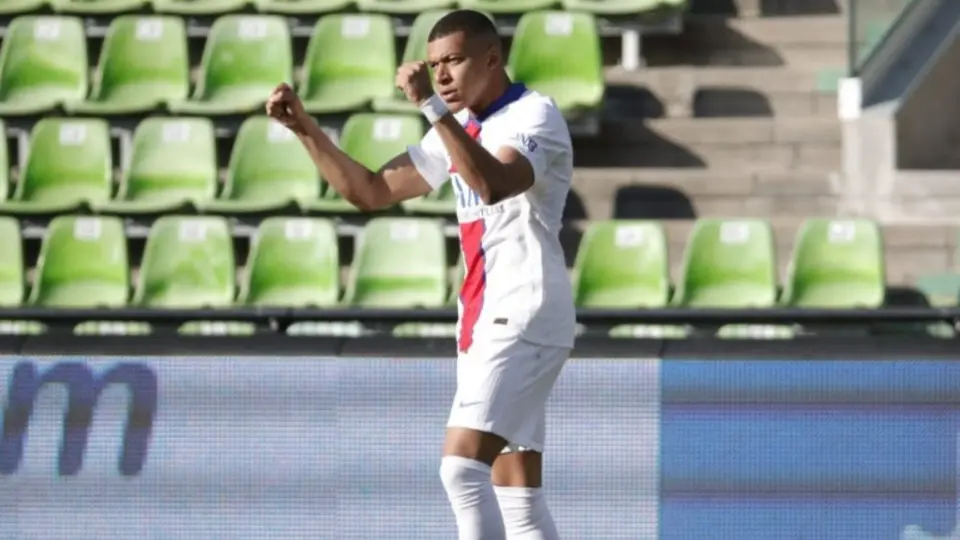 Ligue 1: PSG tomó el liderato tras vencer al Metz de la mano de Mbappé