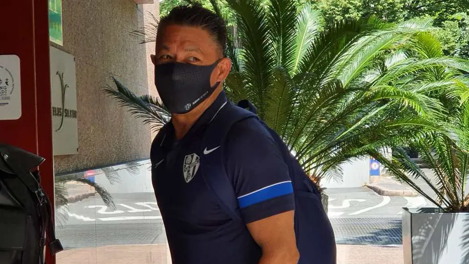Nacho Ambriz: Huesca fue goleado por la Real Sociedad en el debut del mexicano