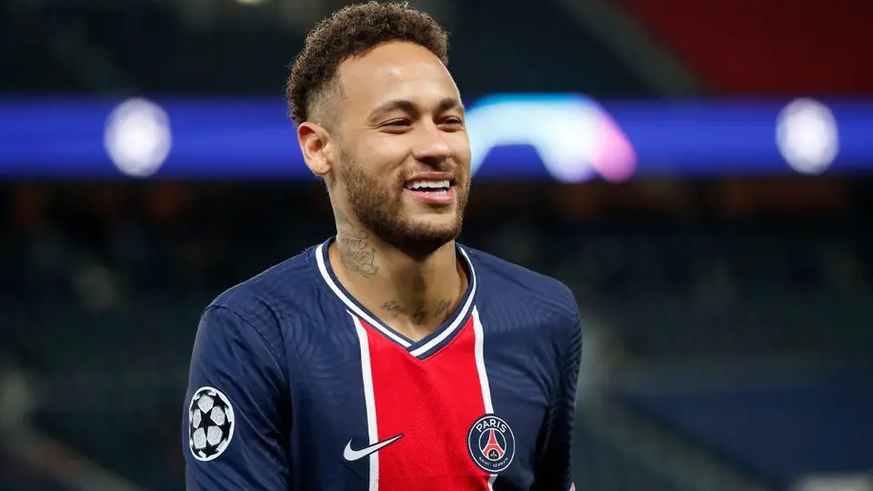 Neymar: "Me siento como en casa en el PSG y estoy más feliz que antes"