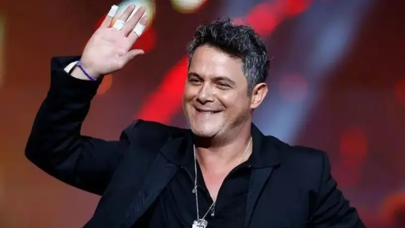 Real Madrid: Alejandro Sanz, distinguido como Socio de Honor del club merengue