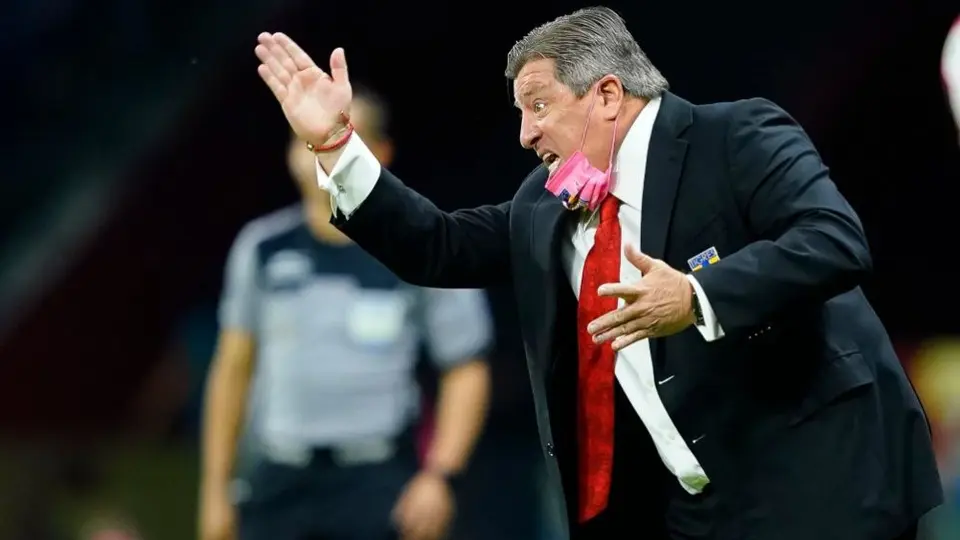 Piojo Herrera a Solari: 'América exige títulos; si no triunfas, no pasa nada'