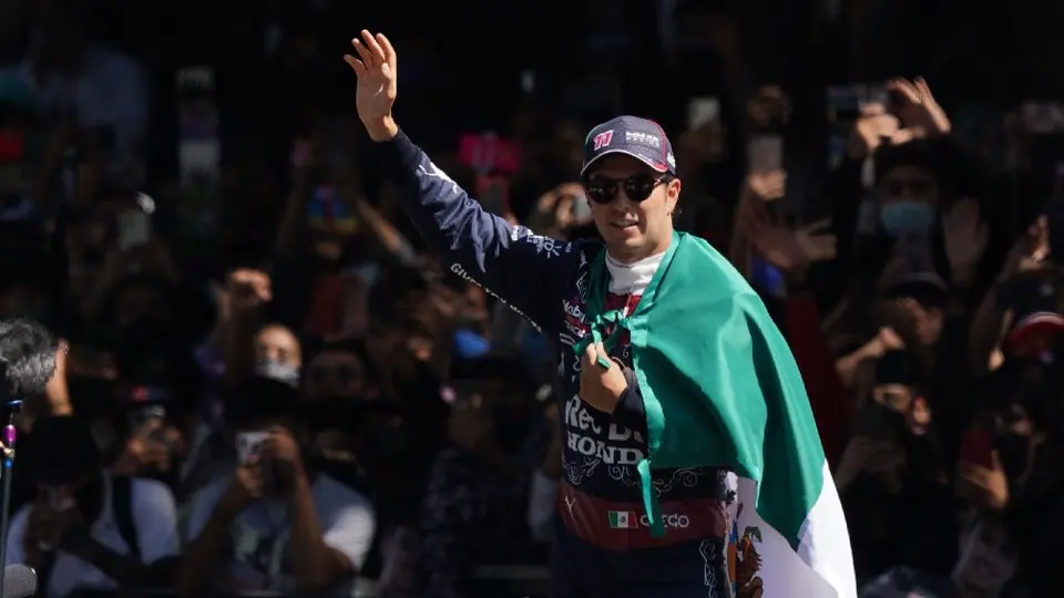 Checo Pérez: Usará Nomex con diseño de mariachi en el GP de la Ciudad de México