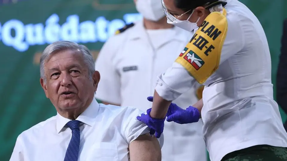 AMLO: López Obrador recibió primera dosis de vacuna contra el Covid-19