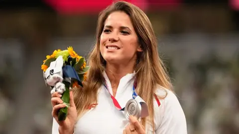Tokio 2020: María Andrejczyk puso en subasta su medalla de plata para pagar cirugía de un bebe