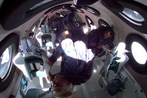 Richard Branson llegó al espacio en la nave Virgin Galactic