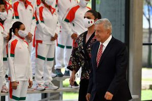 AMLO: Abanderó a delegación mexicana que participará en Juegos Olímpicos de Tokio 2020