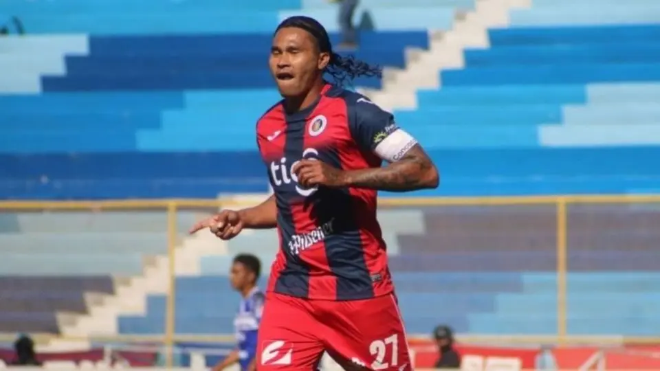 Guillit Peña fue insultado por un DT en El Salvador: 'Borracho, hijo de pu...'