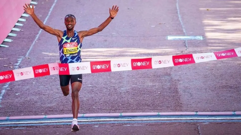 Etíope Sisay Lemma ganó la maratón de Londres
