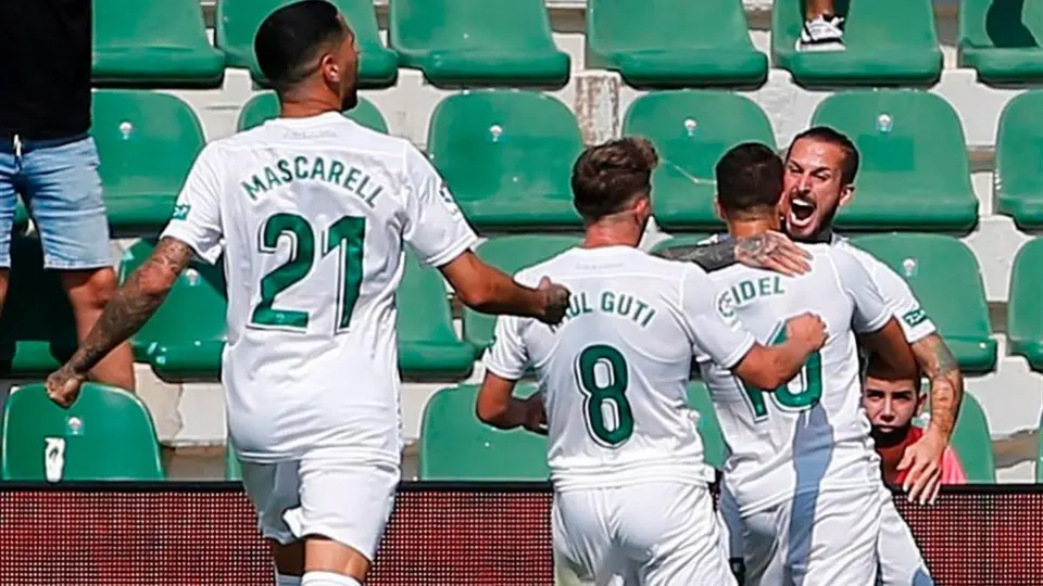 Néstor Araujo: Beneddetto impulsa al Elche con gol en victoria que frena al Celta