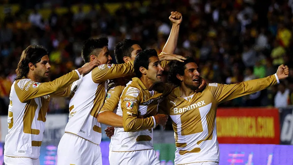 Exjugadores de Pumas celebran regreso de Chispa Velarde al equipo