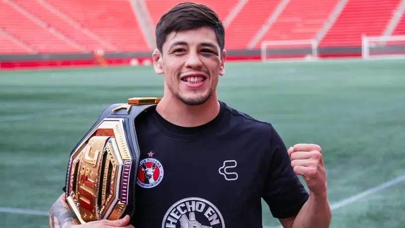 Xolos: Presumió visita de Brandon Moreno, Campeón de la UFC
