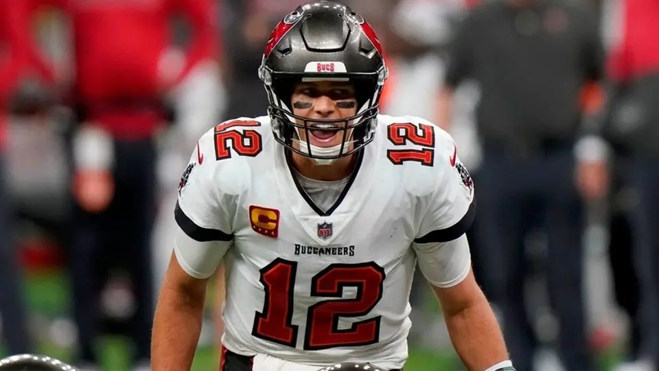 Tom Brady arremetió contra nueva regla de números de jersey