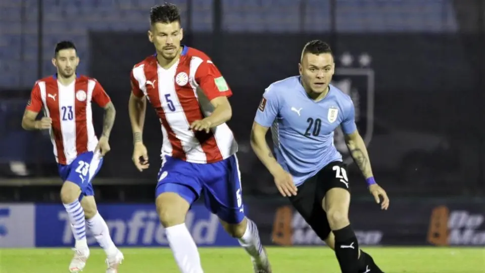 Cabecita Rodríguez: Anotó gol con Uruguay, pero el VAR lo anuló