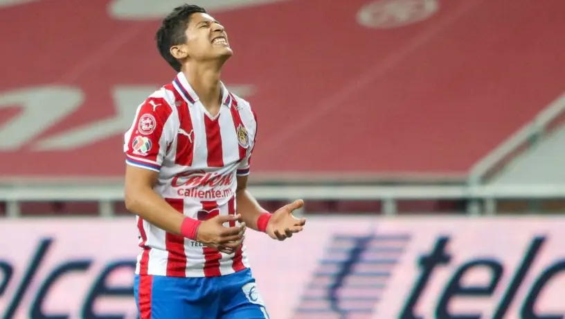 Ángel Zaldívar: Camioneta de la esposa del jugador de Chivas fue robada