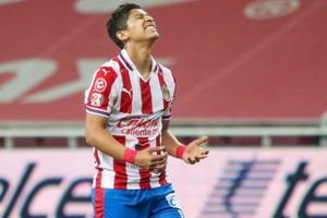 Ángel Zaldívar: Camioneta de la esposa del jugador de Chivas fue robada