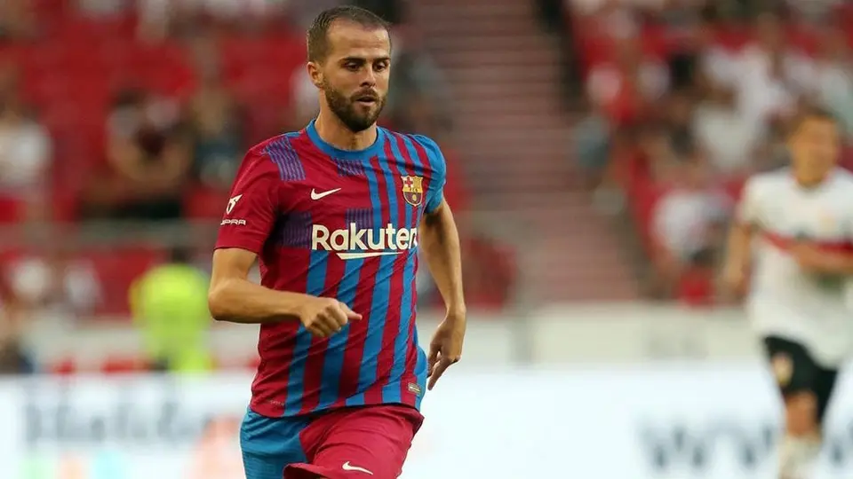 Barcelona: Miralem Pjanic llegó cedido al Besiktas por una temporada