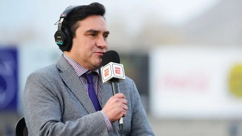 Jorge Pietrasanta se quedó dormido en plena transmisión de Futbol Picante