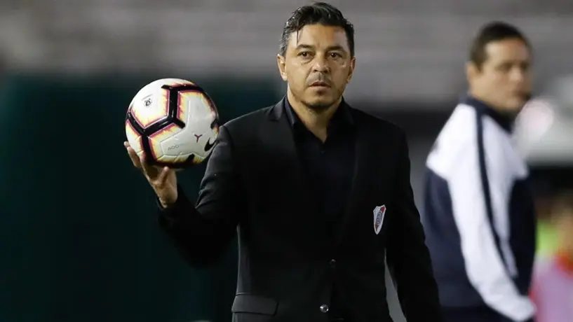 Hincha de River Plate se tatuó el rostro del Muñeco Gallardo