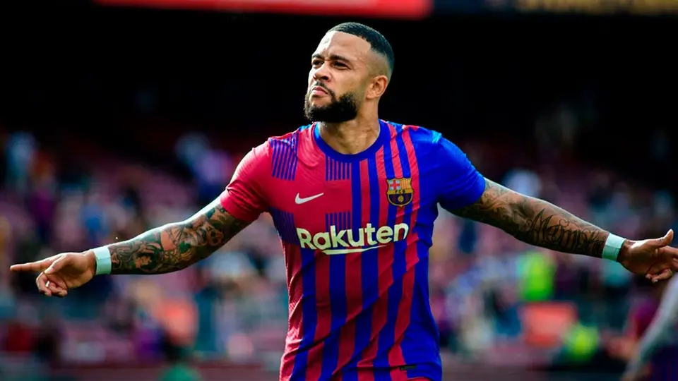 Barcelona: Eto'o cree que Memphis Depay puede suplir a Messi como líder culé
