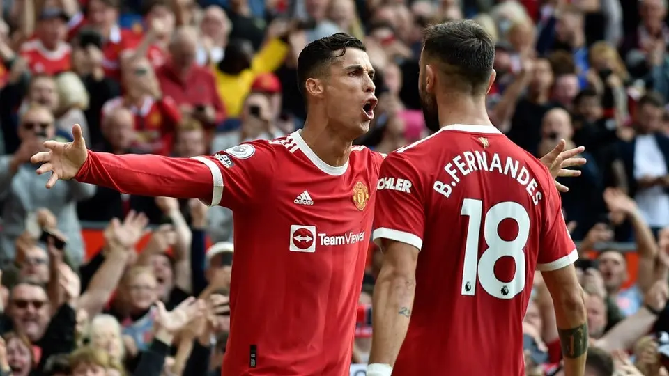 Cristiano Ronaldo: Anotó doblete en su regreso al Manchester United