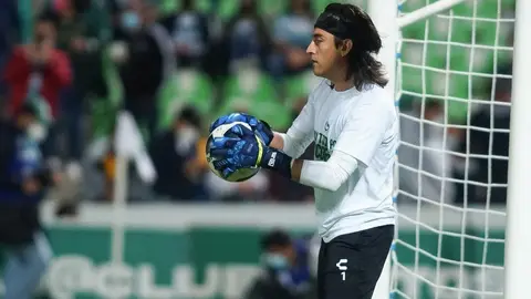 Agustín Marchesín pide a Carlos Acevedo debutar sin su famosa melena con el Tri