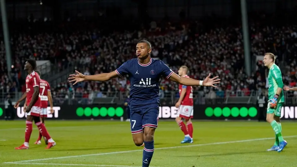 Mbappé: Real Madrid habría dado un ultimátum al PSG por el fichaje del delantero