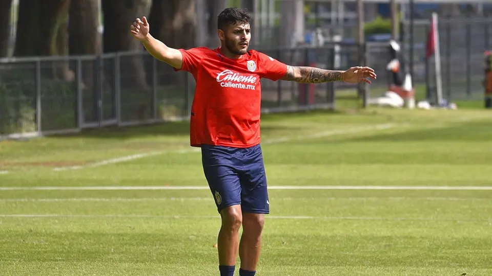 Chivas: Mayorga reconoció que 'olímpicos' no son salvadores, pero fortalecen al Rebaño
