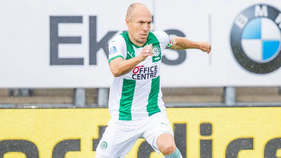 Arjen Robben anunció su retiro definitivo a los 37 años