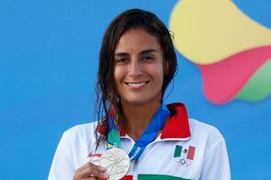 Paola Espinosa: Representante de la nadadora pide que sea electa para Juegos Olímpicos