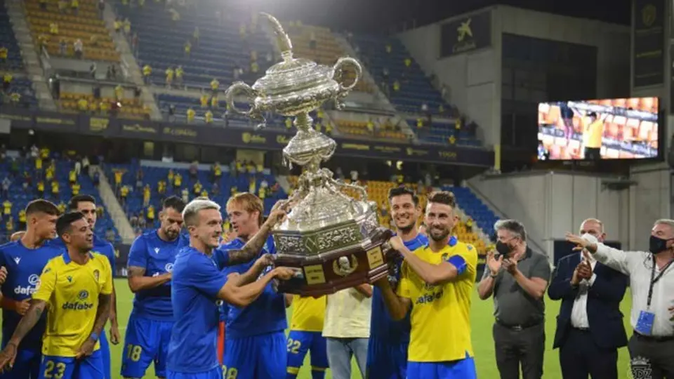 Atlético de Madrid cayó en  penaltis ante el Cadiz en el Trofeo Carranza