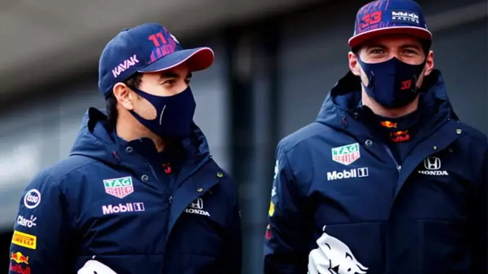 Padre de Verstappen: 'Checo Pérez no es un flan, lo que hace Max es excepcional'