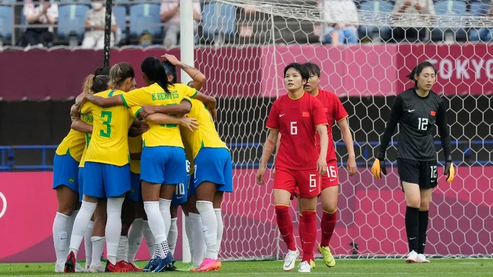 Tokio 2020: Brasil goleó a China con doblete de Marta en su debut en Juegos Olímpicos